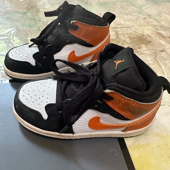 Nike Other - Nike Air Jordan 1 Mid TD Shattered Backboard Size 8C Orange Black 640735 058